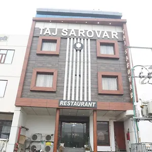 Taj Sarovar Hotel